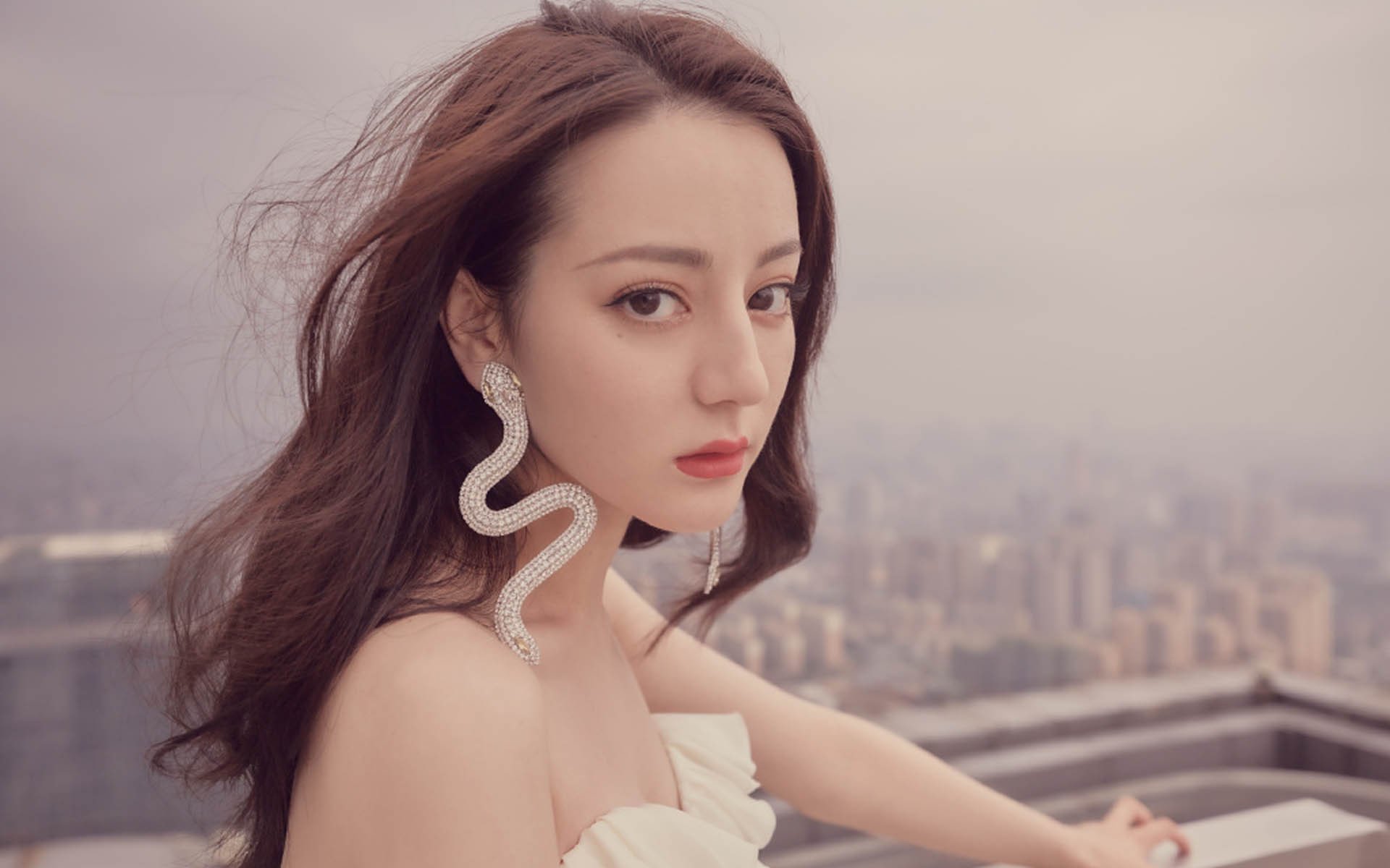 切尔西女足国际赛事亮眼表现，切尔西女足主帅